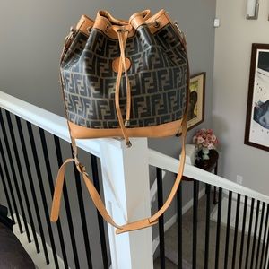 Fendu bucket bag